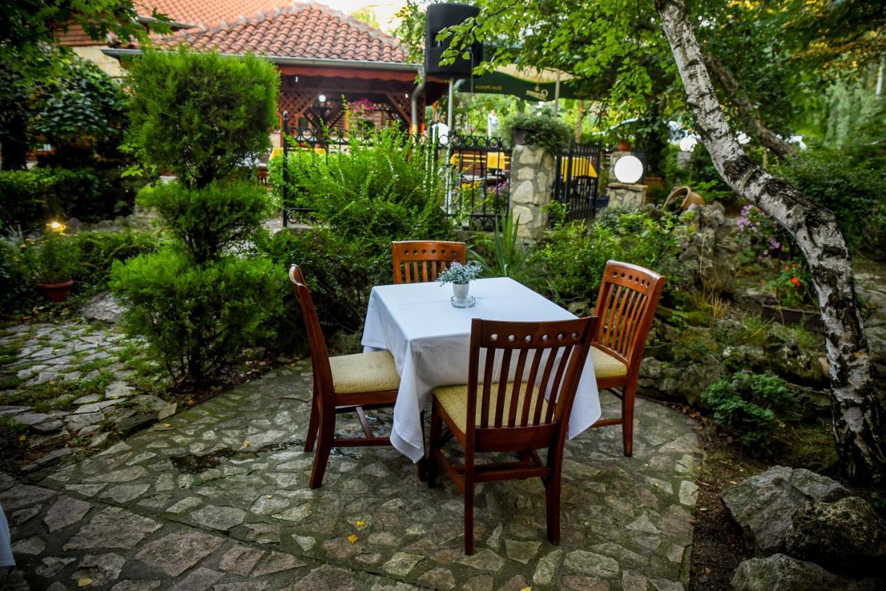 Hotel Centar Balasevic Βελιγράδι Εξωτερικό φωτογραφία