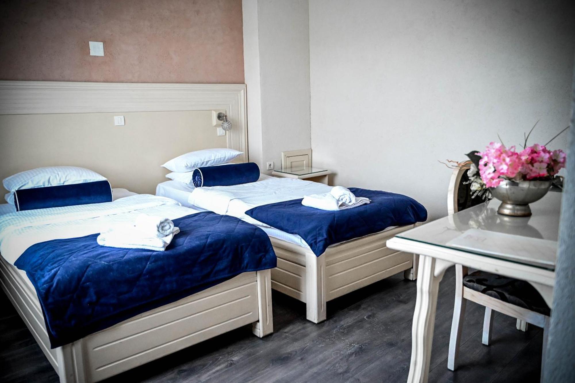 Hotel Centar Balasevic Βελιγράδι Εξωτερικό φωτογραφία