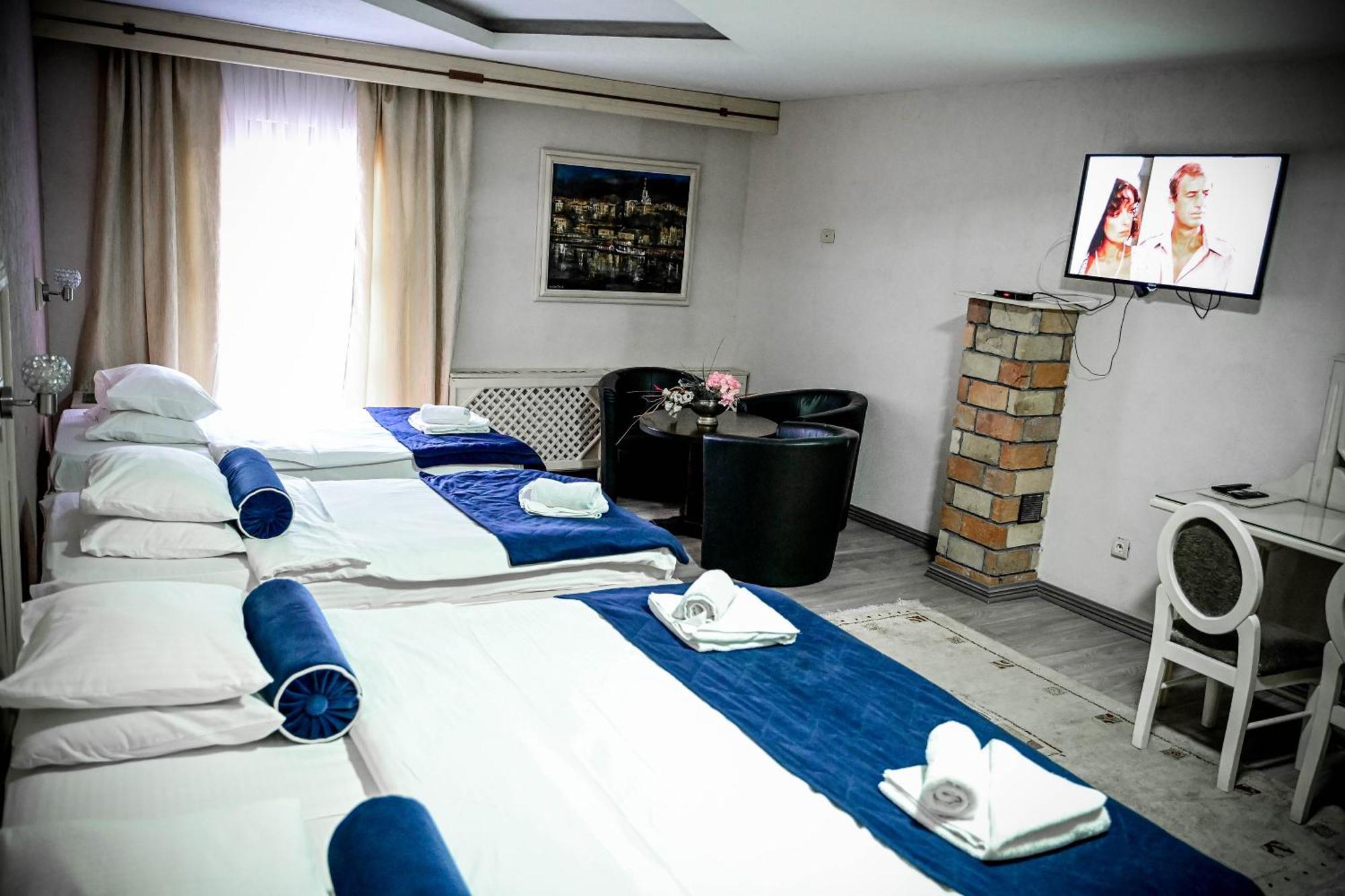 Hotel Centar Balasevic Βελιγράδι Εξωτερικό φωτογραφία