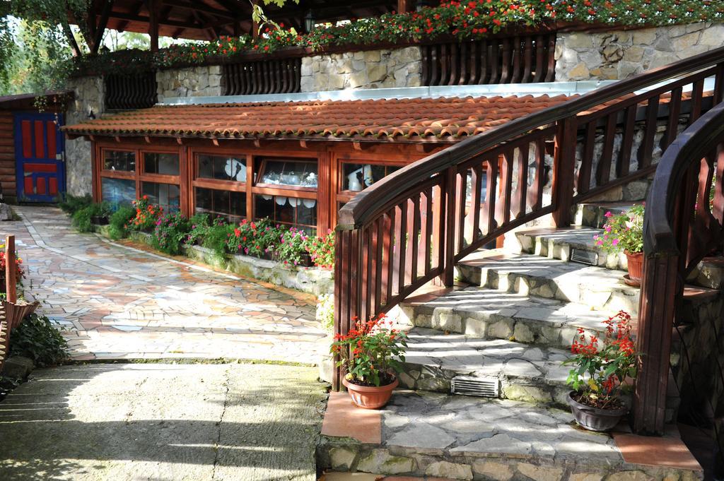 Hotel Centar Balasevic Βελιγράδι Εξωτερικό φωτογραφία