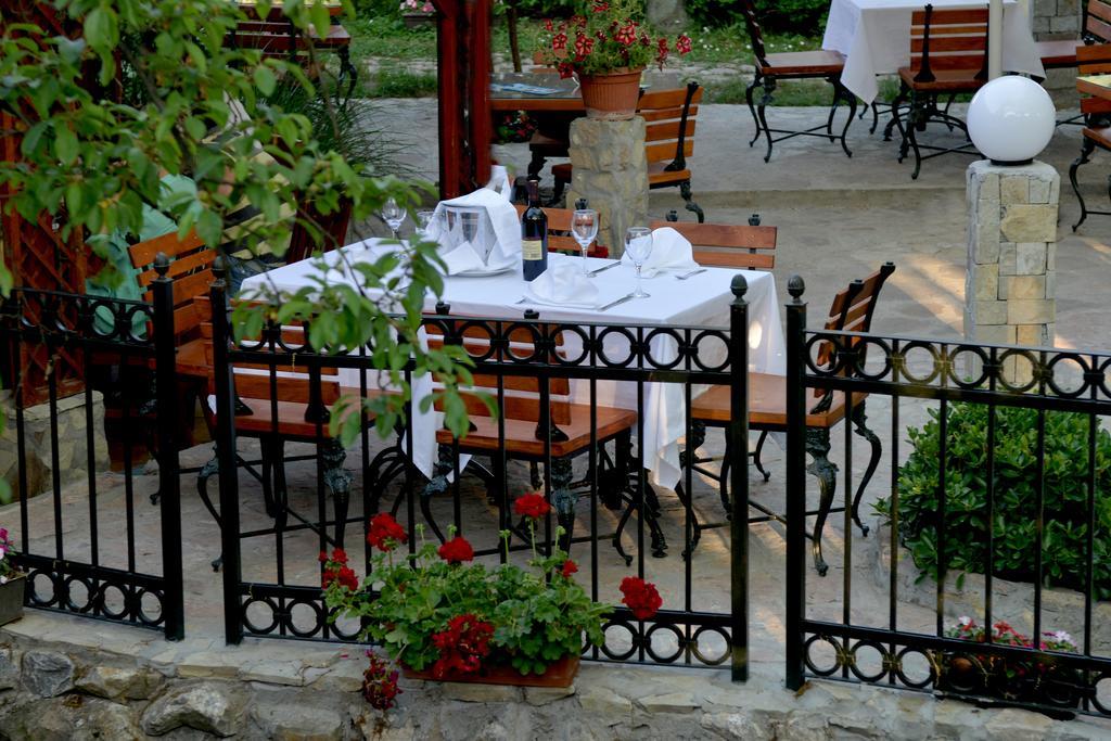 Hotel Centar Balasevic Βελιγράδι Εξωτερικό φωτογραφία