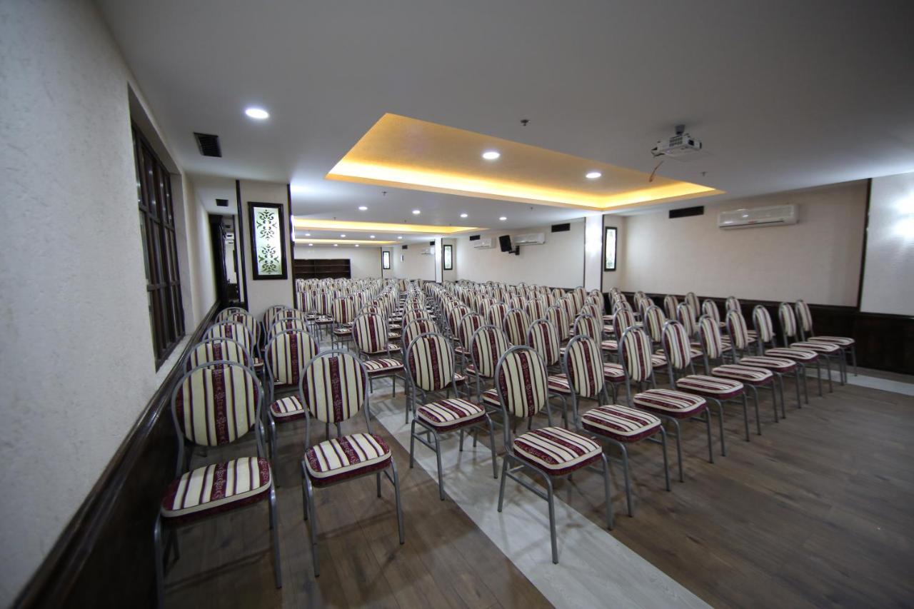 Hotel Centar Balasevic Βελιγράδι Εξωτερικό φωτογραφία
